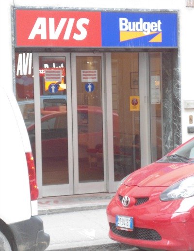 Avis office for Florence car rental in via Borgo Ognissanti